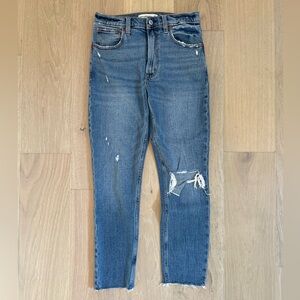 Abercrombie & Fitch Women’s Jeans - Skinny High Rise - 26 / 2 short - Med wash